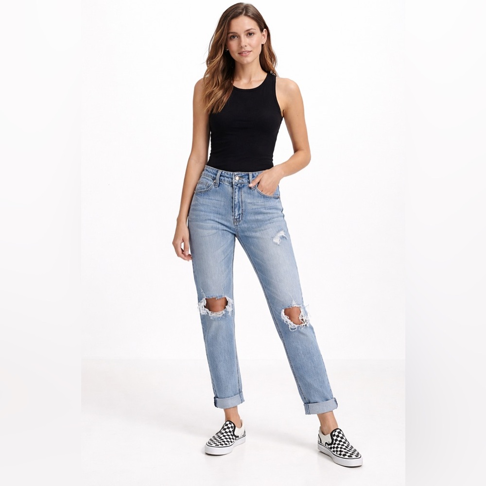 EMPYRE 'Easton' Destroyed Boyfriend Jean Size 3